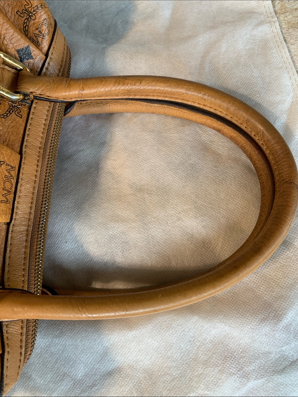 MCM Cognac handbag with lock and key - Picture 8 of 14